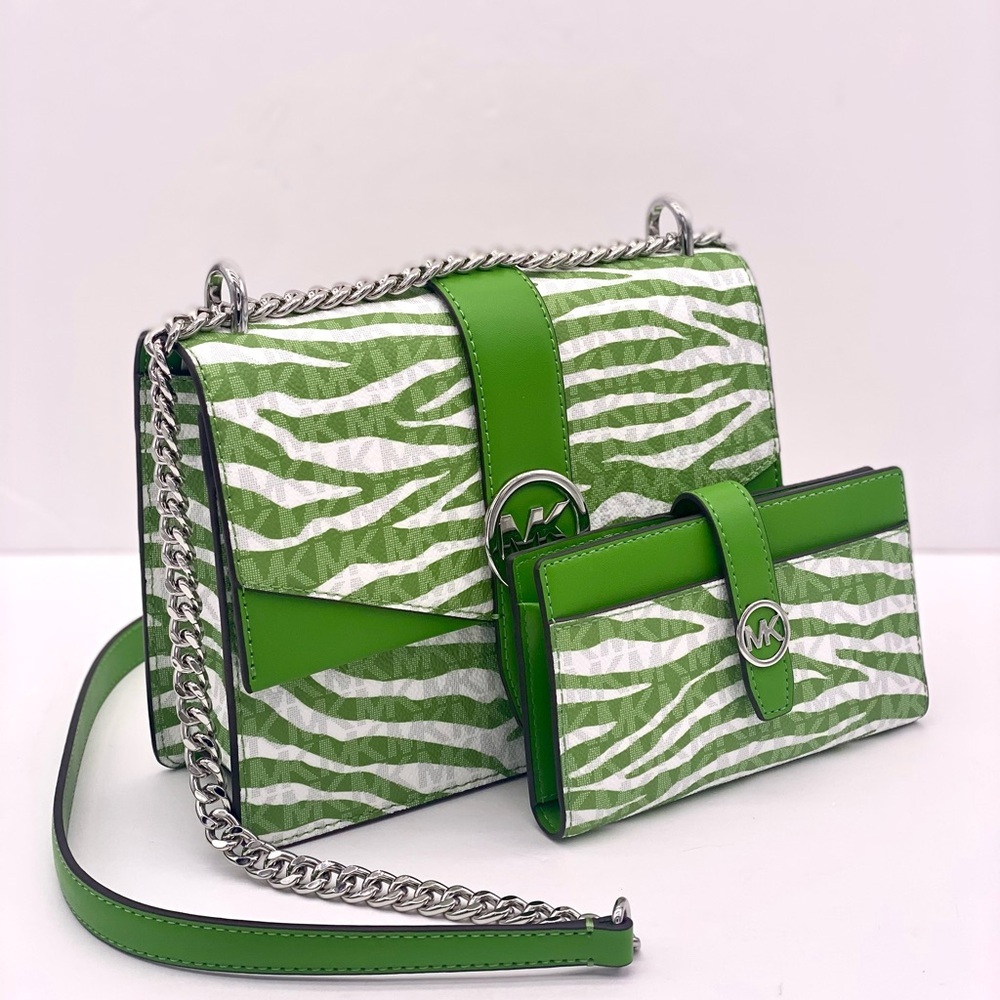 Michael Kors Greenwich Small Convertible Crossbody Shoulder Bag and Wallet Set - Picture 14 of 14